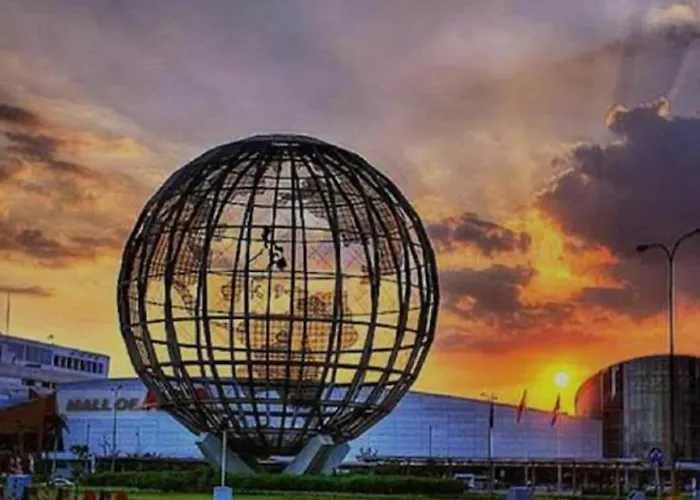 In Pasay, Close To Mall Of Manila